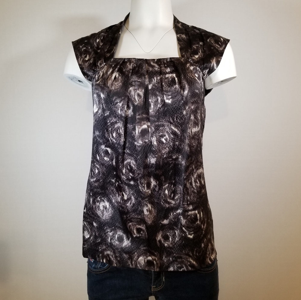 💋 2 Ann Taylor sleeveless tops size xs